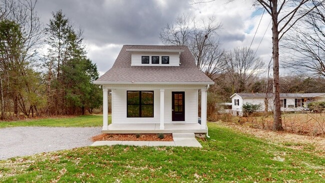 232 Twin Cove Dr in Lebanon, TN - Building Photo - Building Photo