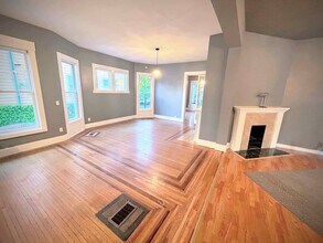 1825 Park Ave, Unit 1 in Minneapolis, MN - Foto de edificio - Building Photo