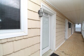 710 Scenic Hwy in Pensacola, FL - Foto de edificio - Building Photo