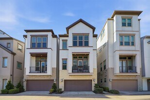 821 Algona Ave in Houston, TX - Building Photo