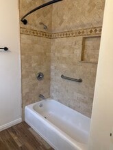 404 Indianapolis Ave, Unit 404 in Huntington Beach, CA - Building Photo - Building Photo