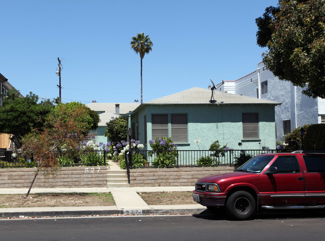627 9th St in Santa Monica, CA - Foto de edificio - Building Photo