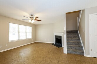 5860 Prescott Ct in Charlotte, NC - Building Photo - Building Photo