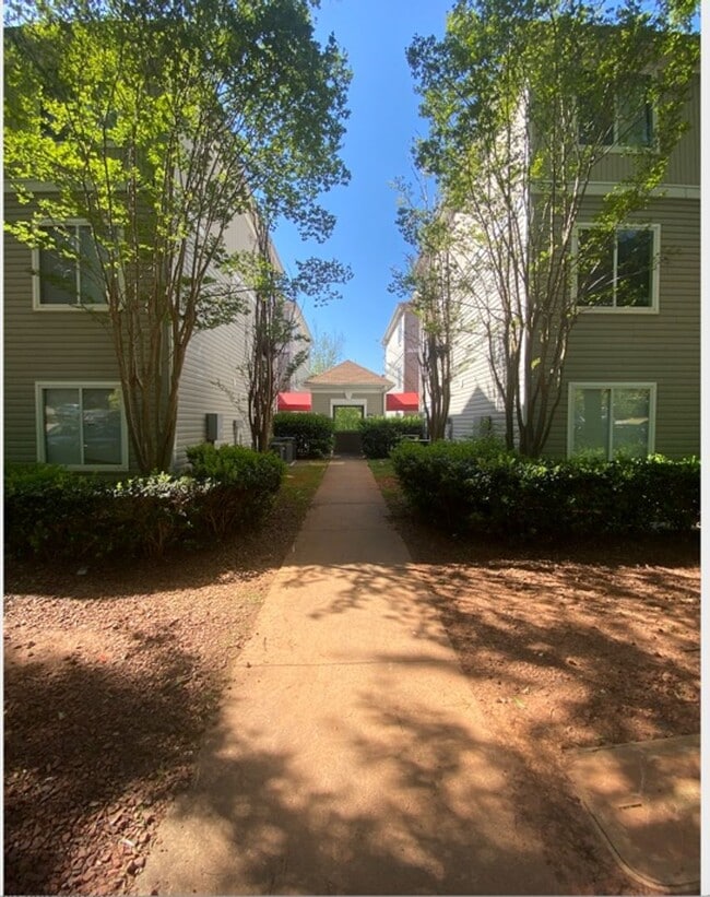 1251 University Ct in Raleigh, NC - Building Photo - Building Photo