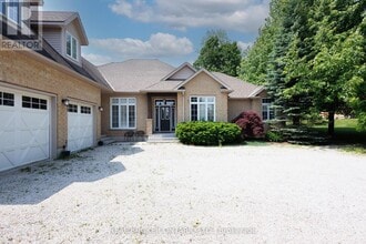775 Dianne Crescent in Fergus, ON - Building Photo - Building Photo