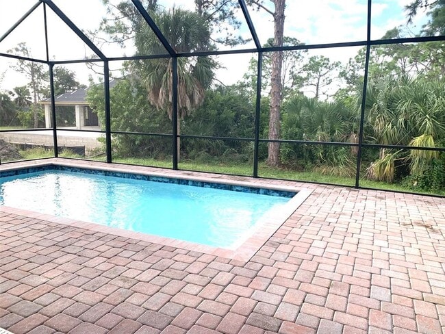 289 Antis Dr in Rotonda West, FL - Building Photo - Building Photo
