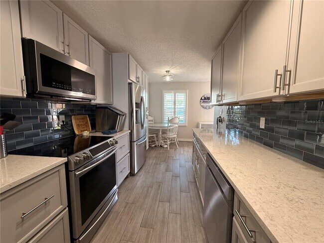 4942 Coquina Key Dr SE in St. Petersburg, FL - Building Photo - Building Photo