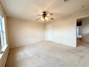 2730 Denali Park Dr in Grand Prairie, TX - Building Photo - Building Photo