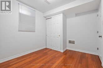 23 Elephant Hill Dr in Bowmanville, ON - Building Photo - Building Photo