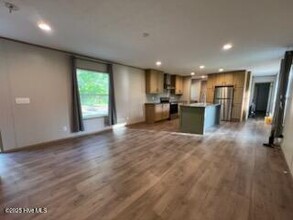 339 Quaker Bridge Rd in Jacksonville, NC - Building Photo - Building Photo