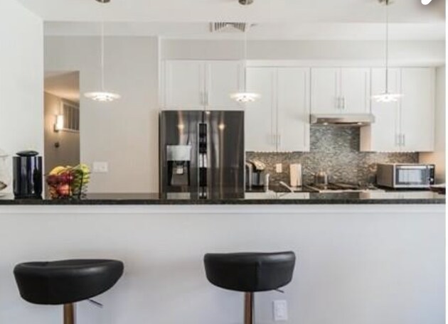 185 High St, Unit 204 in Brookline, MA - Building Photo - Building Photo