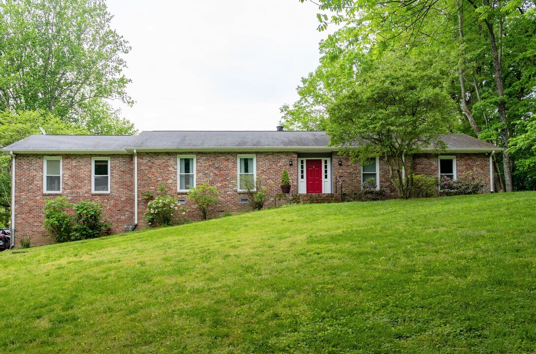 1105 Chelsey Ct in Brentwood, TN - Building Photo