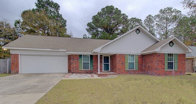 948 Wedgewood Way in Hinesville, GA - Building Photo - Building Photo