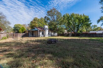 1613 N Stoney Point St in Wichita, KS - Building Photo - Building Photo