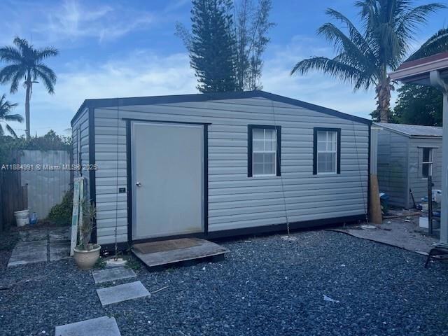 4350 S University Dr in Davie, FL - Building Photo - Building Photo