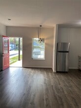 7823 Goode St in Houston, TX - Building Photo - Building Photo