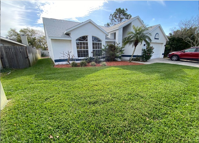 property at 1922 Wood Bend St