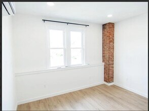 1915 W Livingston St, Unit #2 in Allentown, PA - Building Photo - Building Photo