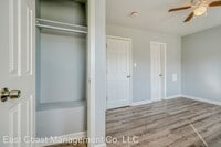 824 E 22nd St photo'