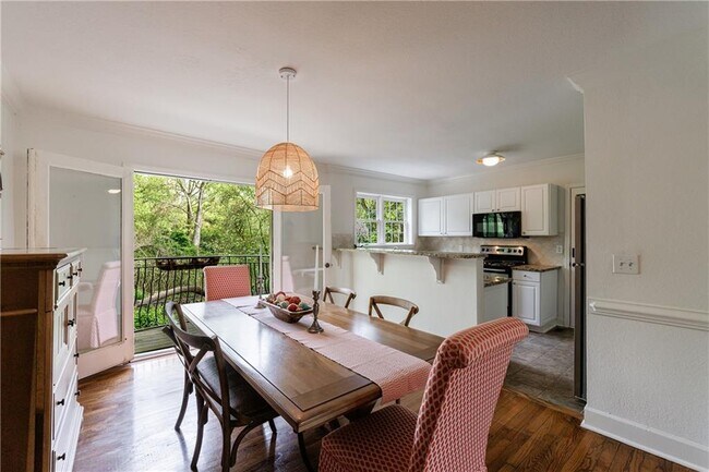 property at 115 Peachtree Memorial Dr NW