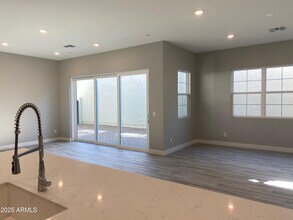 4061 E Augusta Ave in Chandler, AZ - Building Photo - Building Photo