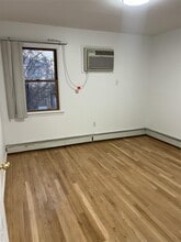 196-54 44th Ave in Queens, NY - Building Photo - Building Photo