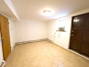 485 Manila Ave-Unit -1 in Jersey City, NJ - Building Photo - Building Photo