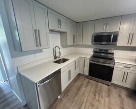 1 High St in Grafton, MA - Building Photo - Building Photo