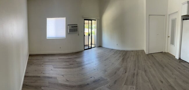 6506 Balboa Blvd in Los Angeles, CA - Building Photo - Building Photo