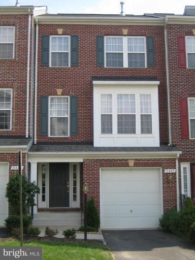 11445 Fogarty Ct in Fairfax, VA - Building Photo