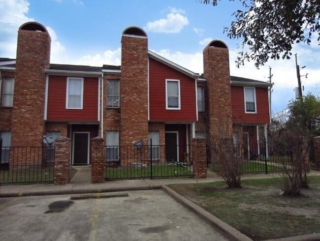 property at 7718 W Gulf Bank Rd