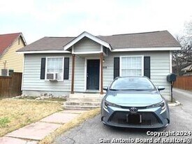 1511 W Ashby Pl in San Antonio, TX - Building Photo