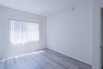 Lido Apartments - 3631 Watseka Ave in Los Angeles, CA - Building Photo - Interior Photo