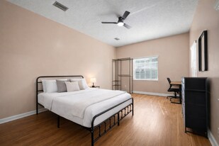 1311 Morgana Rd in Jacksonville, FL - Building Photo