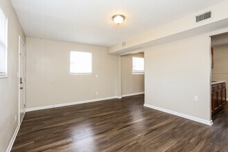 6916 Jack Horner Ln in Jacksonville, FL - Foto de edificio - Building Photo