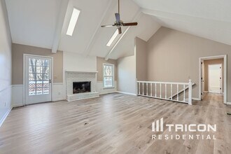 1366 Oleander Dr SW in Lilburn, GA - Building Photo - Building Photo