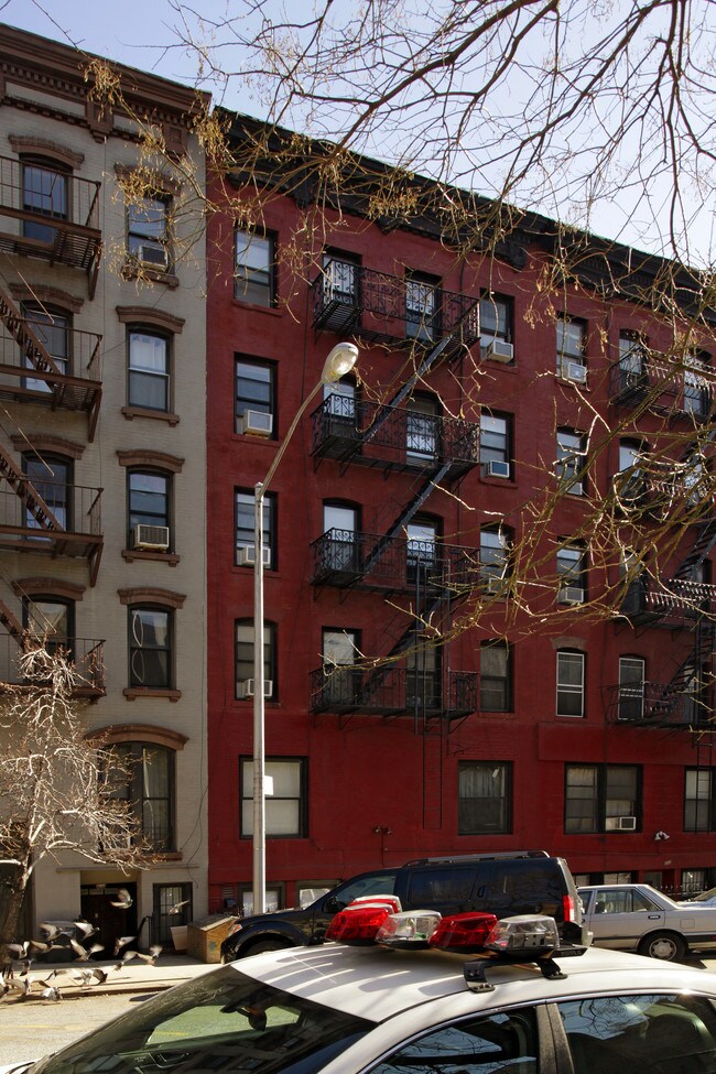 331 East 5th Street in New York, NY - Building Photo - Building Photo