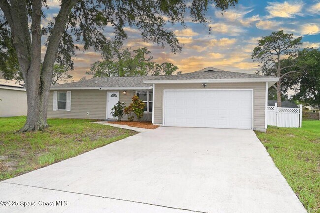 property at 128 Wellsley Ave SW