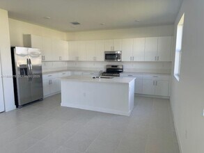 19855 SW 321st St in Homestead, FL - Building Photo - Building Photo