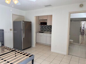 9878 SW 223rd Terrace in Cutler Bay, FL - Building Photo - Building Photo