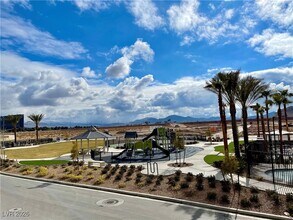 12185 Scarlet Ember Rd in Las Vegas, NV - Building Photo - Building Photo