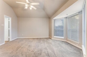 909 Canterbury Dr in Saginaw, TX - Building Photo - Building Photo