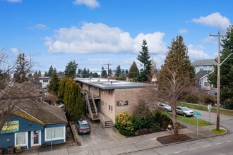 West Aries in Seattle, WA - Building Photo - Building Photo