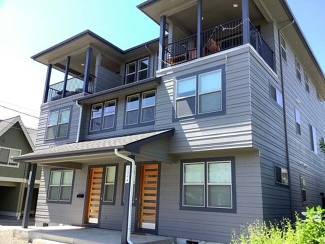 property at 1544-1548 Hilyard St