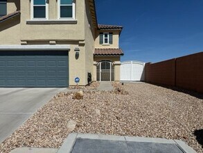 3904 Shawnee Ridge St in Las Vegas, NV - Building Photo - Building Photo