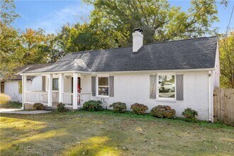 1674 Browning St SW in Atlanta, GA - Building Photo - Building Photo