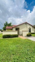 18130 NW 66th Ct in Hialeah, FL - Building Photo