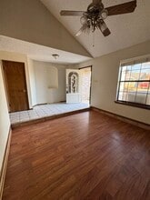 404 Venado Ct in Laredo, TX - Building Photo - Building Photo