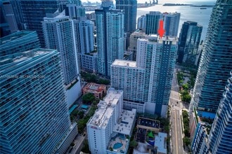 1250 S Miami Ave in Miami, FL - Building Photo - Building Photo