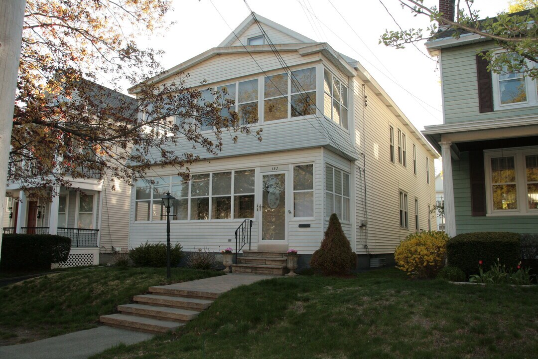 152 Winthrop Ave in Albany, NY - Building Photo